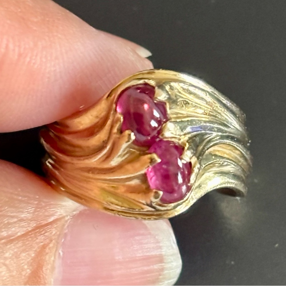 JAMES AVERY - SOLID 14K WIDE SWIRL RING WITH RUBY - 9.5 grams - SIZE 6.5